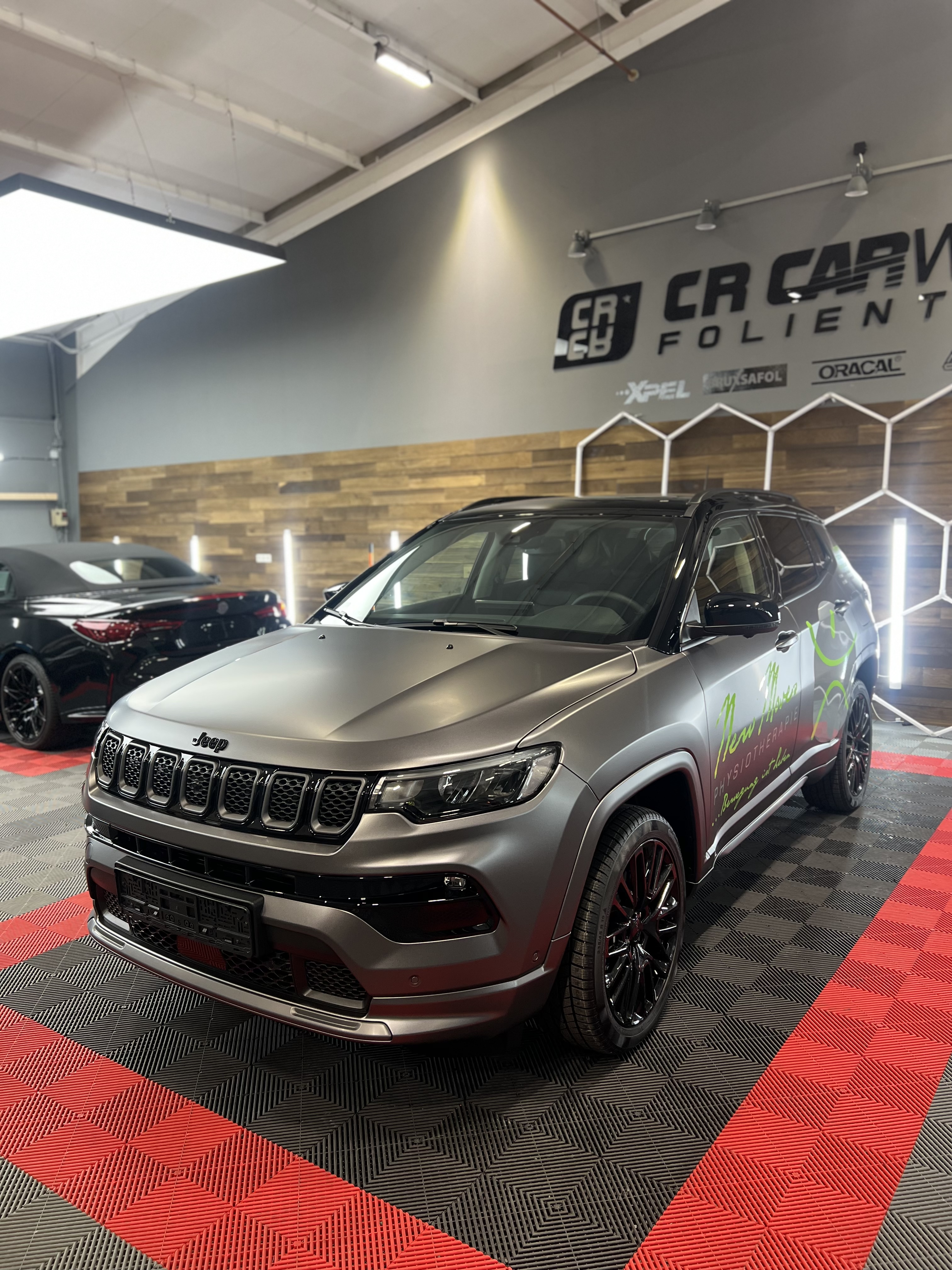 Jeep Compass Komplettfolierung 3m satin dark gray